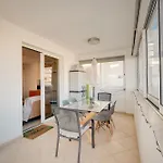 Penthouse The 'veranda' Elena Court