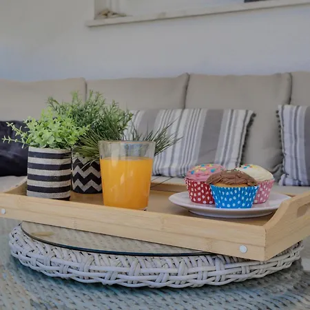 Penthouse The 'veranda' Elena Court Apartment