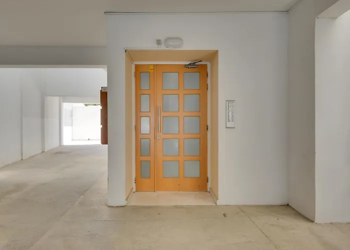 Apartment Penthouse The 'veranda' Elena Court Larnaka