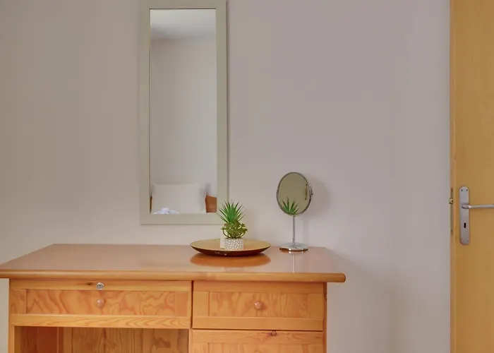 Penthouse The 'veranda' Elena Court *