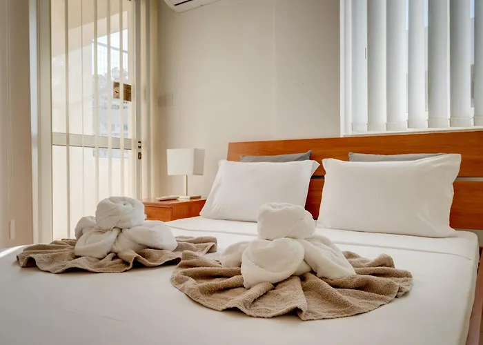 Penthouse The 'veranda' Elena Court Appartamento Larnaca