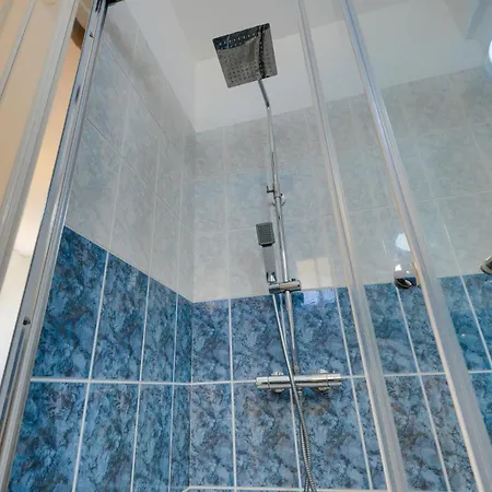 Penthouse The 'veranda' Elena Court Apartament Larnaca