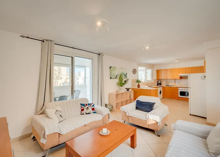 Penthouse The 'veranda' Elena Court Appartamento Larnaca